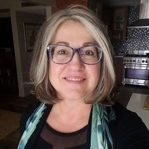 Meet your Posher, Ava